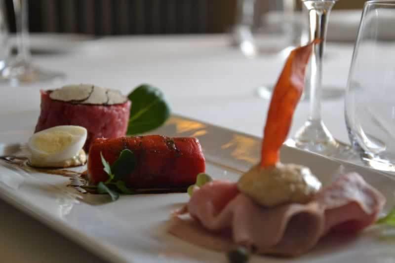Trattoria Del Bivio Guest House Cerretto Langhe Ngoại thất bức ảnh