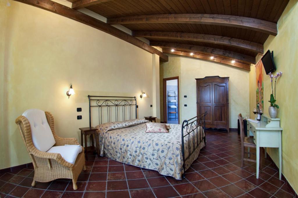 Trattoria Del Bivio Guest House Cerretto Langhe Phòng bức ảnh