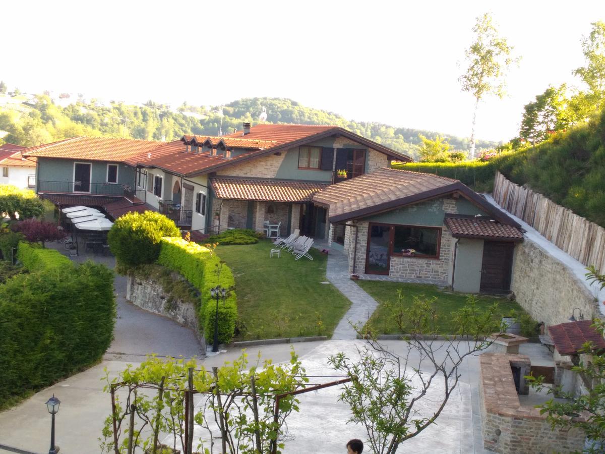 Trattoria Del Bivio Guest House Cerretto Langhe Ngoại thất bức ảnh